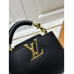 2025年4月29日入荷新作 小 Louis VuittonM23943 Capucines21 x 14 x 8CM/XX工場