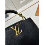 2025年4月29日入荷新作 中 Louis VuittonM24698Capucines BB Taurillon牛革 26.5 x17.5 x9CM /XX工場
