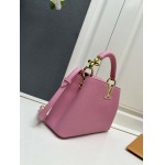 2025年4月29日入荷新作 中 Louis VuittonM24698Capucines BB Taurillon牛革 26.5 x17.5 x9CM /XX工場