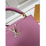 2025年4月29日入荷新作 中 Louis VuittonM24698Capucines BB Taurillon牛革 26.5 x17.5 x9CM /XX工場