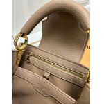 2025年4月29日入荷新作 中 Louis VuittonM24698Capucines BB Taurillon牛革 26.5 x17.5 x9CM /XX工場