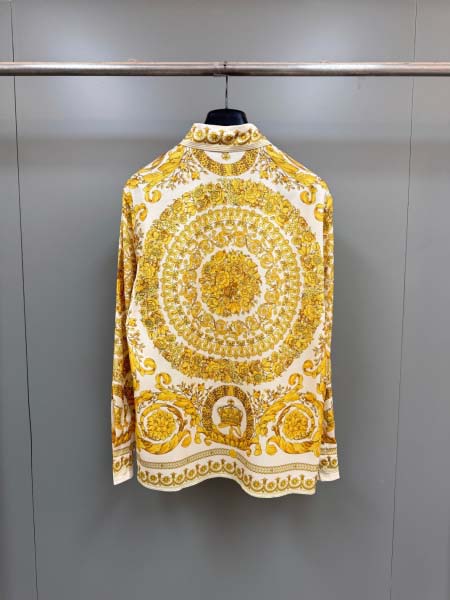 2025年5月7日入荷新作Versace長袖 シャツ 原版復刻限定品が人気で高級/fuke工場