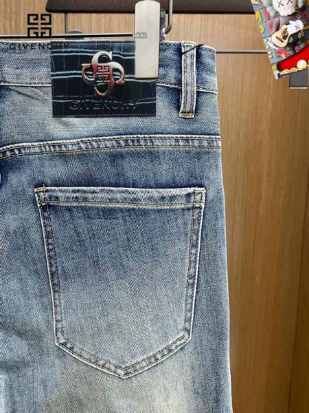 2025年5月9日入荷新作GIVENCHY ジーパン安価で人気の/JIA工場