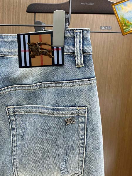 2025年5月9日入荷新作Burberryデニム半ズボン安価で人気の/JIA工場