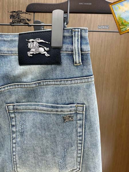 2025年5月9日入荷新作Burberryデニム半ズボン安価で人気の/JIA工場