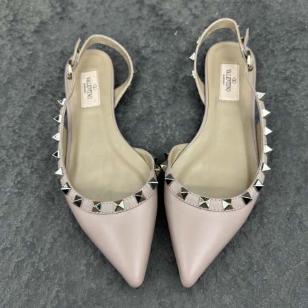 2025年5月15日入荷新品Valentino原版復刻 高級ブランド靴女性用35-43  本革製ギフト/誕生日/CT工場