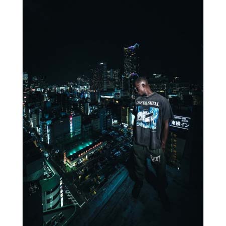 2025年5月17日入荷新作GHOST IN THE SHELL x SAINT Mxxxxxx SS TEE-BLK 半袖 Tシャツ 高级品/人気/誕生日プレゼント/人気/ファッション/トレンド/限定/WB工場