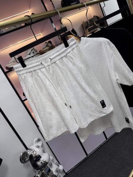 2025年5月20日入荷新作Fendi半袖セット上下 原版复刻高級品香港の会社超厳選★入手困難/誕生日プレゼント/yinx工場M-XXXL