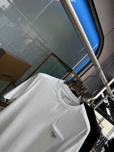 2025年5月20日入荷新作Prada半袖Tシャツ 原版复刻高級品香港の会社超厳選★入手困難/誕生日プレゼント/yinx工場M-XXXL