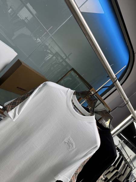 2025年5月20日入荷新作BURBERRY半袖Tシャツ 原版复刻高級品香港の会社超厳選★入手困難/誕生日プレゼント/yinx工場M-XXXL