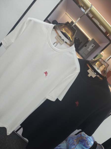 2025年5月21日入荷新作Burberry半袖Tシャツ 原版复刻高級品香港の会社超厳選★入手困難/誕生日プレゼント/yinx工場