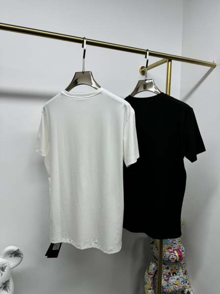 2025年5月21日入荷新作Prada半袖Tシャツ 原版复刻高級品香港の会社超厳選★入手困難/誕生日プレゼント/yinx工場