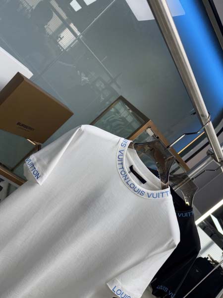 2025年5月22日入荷新作Louis Vuitton半袖Tシャツ 原版复刻高級品香港の会社超厳選★入手困難/誕生日プレゼント/yinx工場