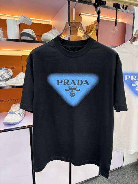 2025年5月22日入荷新作Prada半袖Tシャツ 原版复刻高級品香港の会社超厳選★入手困難/誕生日プレゼント/yinx工場