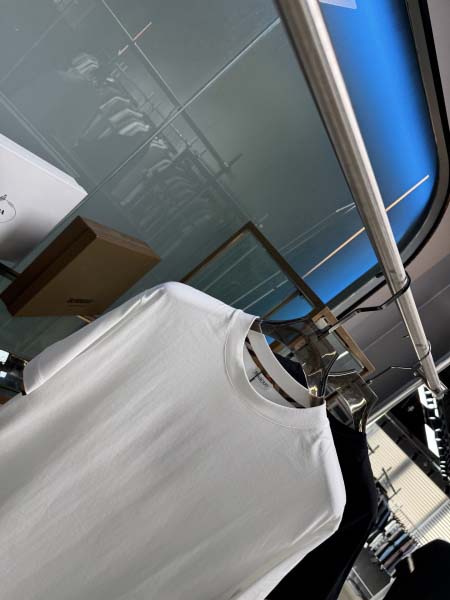 2025年5月22日入荷新作Burberry半袖Tシャツ 原版复刻高級品香港の会社超厳選★入手困難/誕生日プレゼント/yinx工場