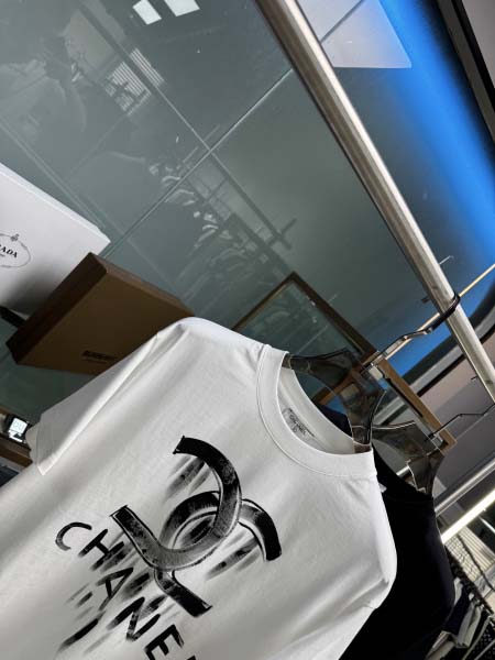 2025年5月22日入荷新作Chanel半袖Tシャツ 原版复刻高級品香港の会社超厳選★入手困難/誕生日プレゼント/yinx工場