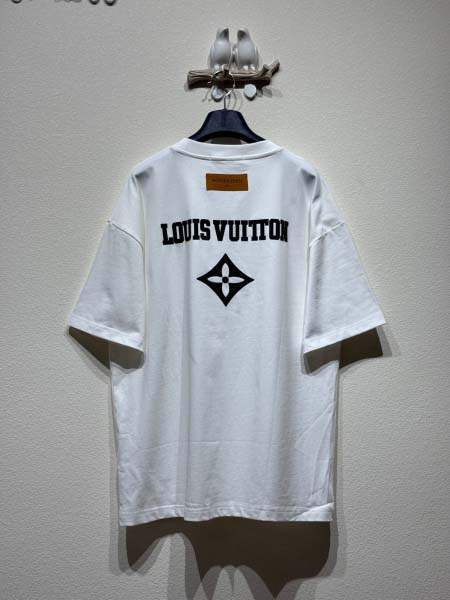 2025年5月23日入荷新作Louis Vuitton半袖 tシャツ男女兼用高品質★誕生日プレゼント/結婚祝い/内祝い/贈り物/SD工場