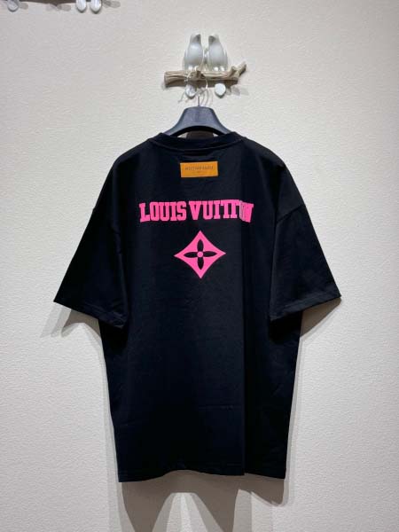 2025年5月23日入荷新作Louis Vuitton半袖 tシャツ男女兼用高品質★誕生日プレゼント/結婚祝い/内祝い/贈り物/SD工場