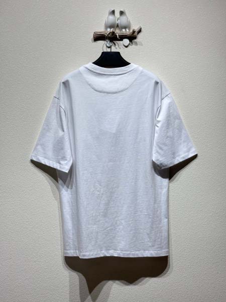 2025年5月26日入荷新作Prada半袖 Tシャツ男女兼用高品質★誕生日プレゼント/結婚祝い/内祝い/贈り物/SD工場