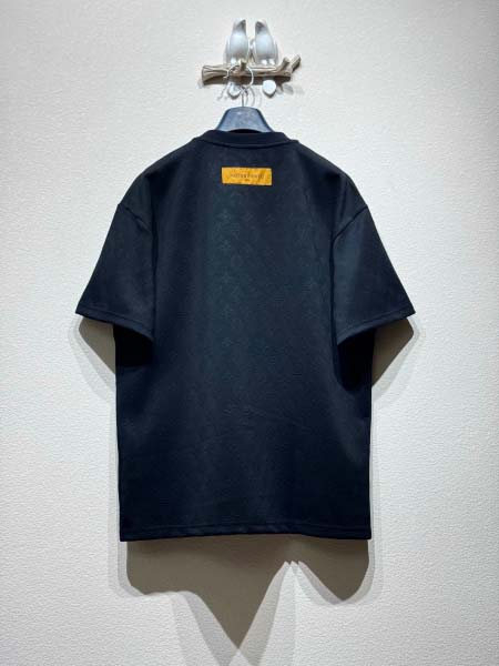 2025年5月26日入荷新作Louis Vuitton半袖 Tシャツ男女兼用高品質★誕生日プレゼント/結婚祝い/内祝い/贈り物/SD工場