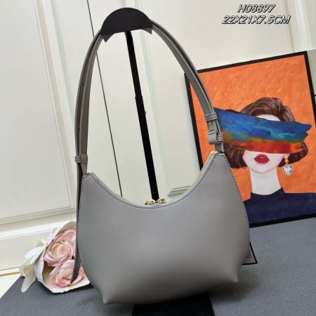 2025年5月28日入荷新作FURLA  斜め下げ バッグ/ハンドバッグ/ショルダーバッグ牛革/  SIZE:22X21X7.5CM  お安い/人気/本革 バッグ/XX工場