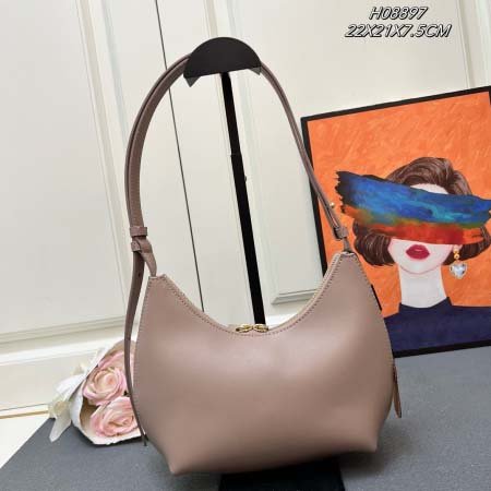 2025年5月28日入荷新作FURLA  斜め下げ バッグ/ハンドバッグ/ショルダーバッグ牛革/  SIZE:22X21X7.5CM  お安い/人気/本革 バッグ/XX工場