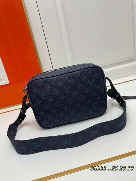 2025年5月28日入荷新作Louis Vuitton M30233 M30241 M30243  43845 OUTDOOR 25x20x10.5cm。  お安い/人気/本革 バッグ/XX工場