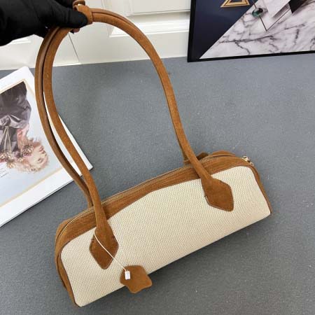 2025年5月28日入荷新作Ailia  新品 Le Teckel  size：32×11×10cm お安い/人気/本革 バッグ/XX工場