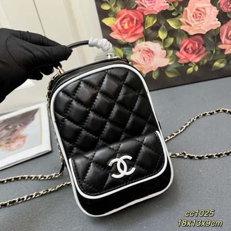 2025年5月28日入荷新作 CHANEL 25P  SIZE:18x13x9cm  お安い/人気/本革 バッグ/XX工場