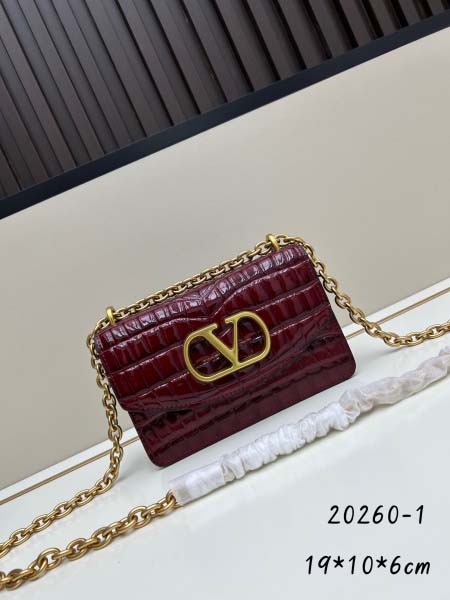 2025年5月28日入荷新作  VALENTINO新品  VLOGO SIGNATURE  -SIZE:19x10x6cm  お安い/人気/本革 バッグ/XX工場