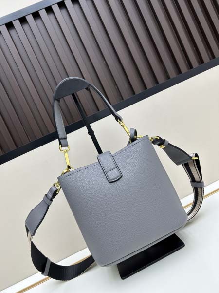 2025年5月28日入荷新作  Saffiano  SIZE:19x18X12cm  お安い/人気/本革 バッグ/XX工場