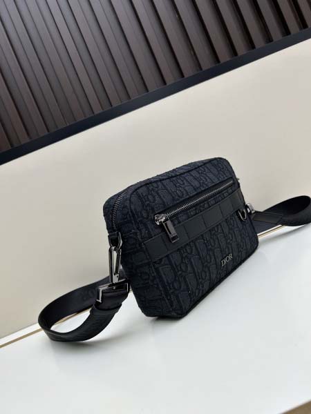 2025年5月28日入荷新作 Safari  Christian Dior SIZE:22x15x6CM  お安い/人気/本革 バッグ/XX工場