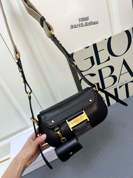 2025年5月28日入荷新作Dior  streetchic  SIZE:24x12.5x5cm  お安い/人気/本革 バッグ/XX工場