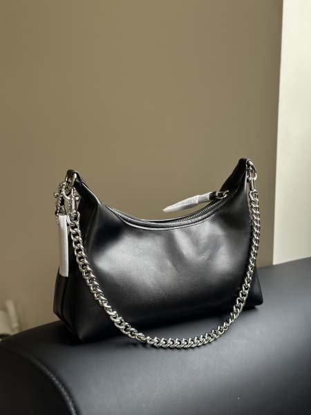 2025年5月28日入荷新作COACH 单肩包斜め下げ バッグ  25cm  お安い/人気/本革 バッグ/XX工場