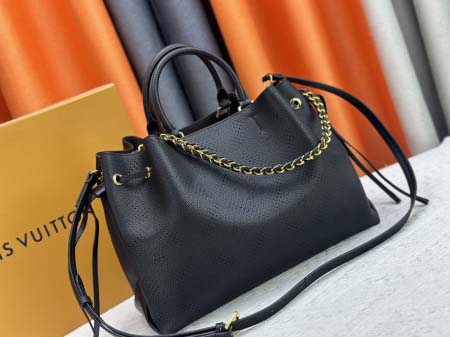 2025年5月28日入荷Louis Vuitton バッグM59203 M59200 M59655。 BELLA TOTE Flight Mode Monogram SIZE：32*23*13 人気の新作/誕生日プレゼント/ZC工場