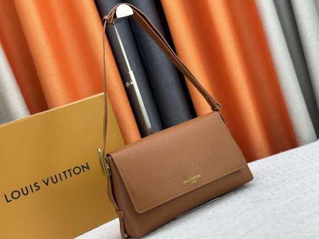 2025年5月28日入荷Louis Vuitton バッグM13151 M13148黑色  【Low Key Messenger】  SIZE：30 x 18 x 12CM 人気の新作/誕生日プレゼント/ZC工場