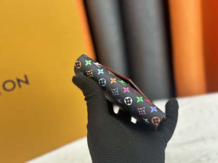 2025年5月28日入荷Louis Vuitton M41938財布 Monogram Unplant “Portefeuille Victorine”。 財布  12 x 9.5 x 1.5 cm 人気の新作/誕生日プレゼント/ZC工場