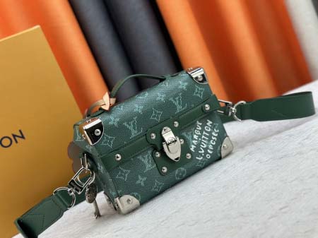 2025年5月28日入荷Louis Vuitton バッグM13871M11743 M11516黑色 M11535 M12686 Soul Trunk  Pharrell Williams  LV Colorado SIZE：19x15x7