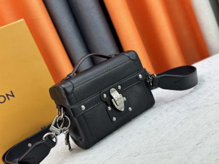 2025年5月28日入荷Louis Vuitton バッグM13871M11743 M11516黑色 M11535 M12686 Soul Trunk  Pharrell Williams  LV Colorado SIZE：19x15x7