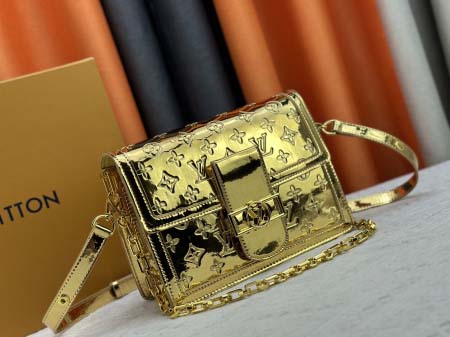 2025年5月28日入荷Louis Vuitton バッグLouis Vuitton 2025年早春 M43599/44391/44580 MonogramSIZE:25x19x9cm 人気の新作/誕生日プレゼント/ZC工場