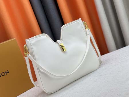 2025年5月28日入荷Louis Vuitton バッグ大M120693  M119563 Louis Vuitton  SIZE：小24.5x21.5x5cm 大36×29.5×7cm 人気の新作/誕生日プレゼント/ZC工場