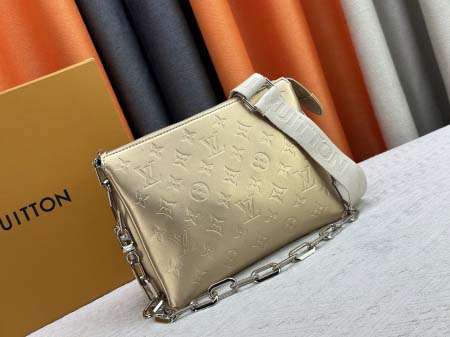 2025年5月28日入荷Louis Vuitton バッグM59275 M59277 Coussin 2021春夏Monogram SIZE：26 x 20 x 12CM 人気の新作/誕生日プレゼント/ZC工場