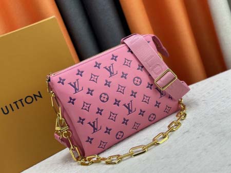 2025年5月28日入荷Louis Vuitton バッグM59275 M59277 Coussin 2021春夏Monogram SIZE：26 x 20 x 12CM 人気の新作/誕生日プレゼント/ZC工場