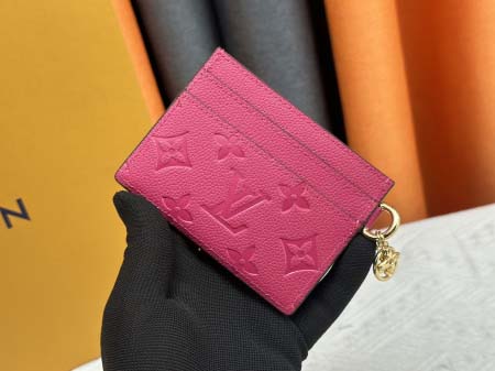 2025年5月28日入荷Louis Vuitton名刺入れM82739  Monogram Monogram SIZE：10.2 x 7.3 x 0.3 CM 人気の新作/誕生日プレゼント/ZC工場