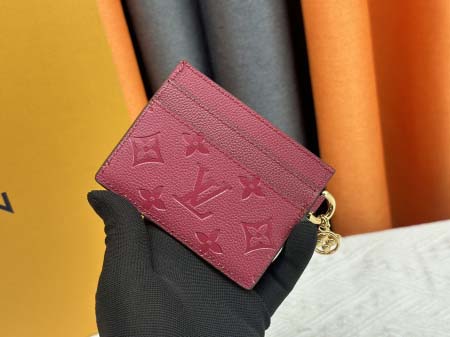 2025年5月28日入荷Louis Vuitton名刺入れM82739  Monogram Monogram SIZE：10.2 x 7.3 x 0.3 CM 人気の新作/誕生日プレゼント/ZC工場