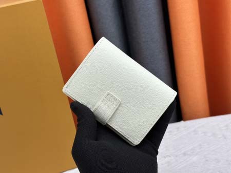 2025年5月28日入荷Louis Vuitton 財布Maison “PortfoilleLowy·Compact”  M12408   SIZE： 11 x 8.5 x 2CM 人気の新作/誕生日プレゼント/ZC工場