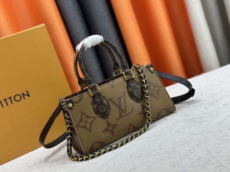 2025年5月28日入荷Louis Vuitton バッグM14236  OnTheGo East West  Monogram Giant Monogram Reverse13 x 10 x 25 CM 人気の新作/誕生日プレゼント/ZC