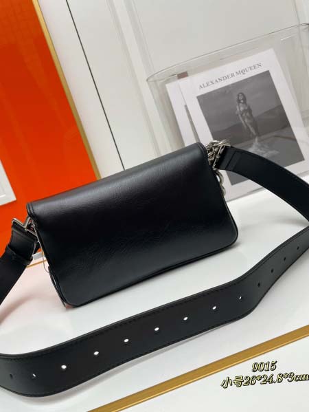 2025年5月29日入荷新作Balenciaga  新作23FallBB Soft 26*24.8*3cm/36*23.8*4cmお安い/人気/革/バッグ/XX工場