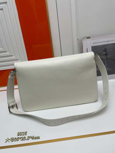 2025年5月29日入荷新作Balenciaga  新作23FallBB Soft 26*24.8*3cm/36*23.8*4cmお安い/人気/革/バッグ/XX工場