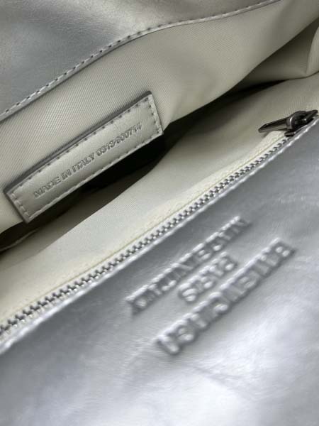 2025年5月29日入荷新作Balenciaga 新作 HOBO size：24-18-10cmお安い/人気/革/バッグ/XX工場